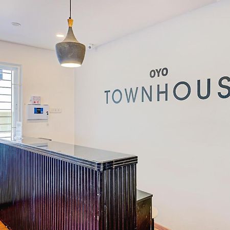 فندق شينايفي  Oyo Townhouse 74871 Thoraipakkam المظهر الخارجي الصورة
