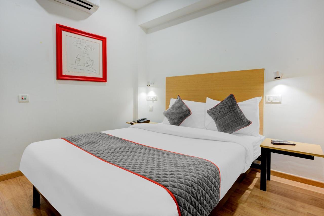 فندق شينايفي  Oyo Townhouse 74871 Thoraipakkam المظهر الخارجي الصورة