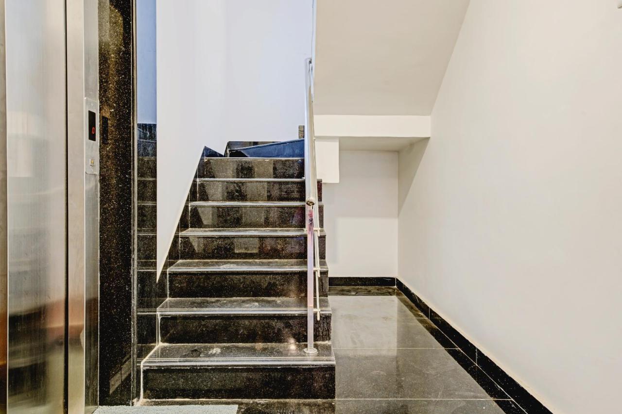 فندق شينايفي  Oyo Townhouse 74871 Thoraipakkam المظهر الخارجي الصورة